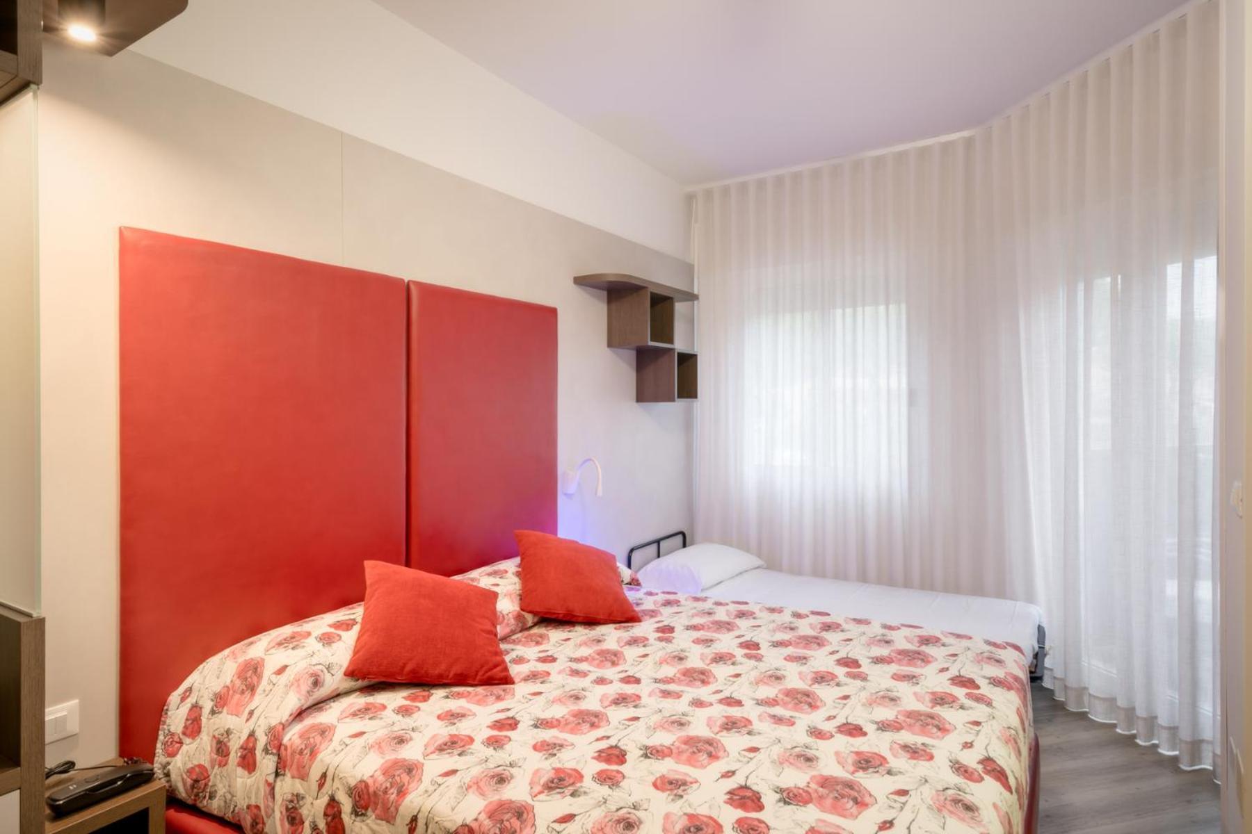 Hotel All'Orologio 3 Stelle Superior Caorle Exterior foto